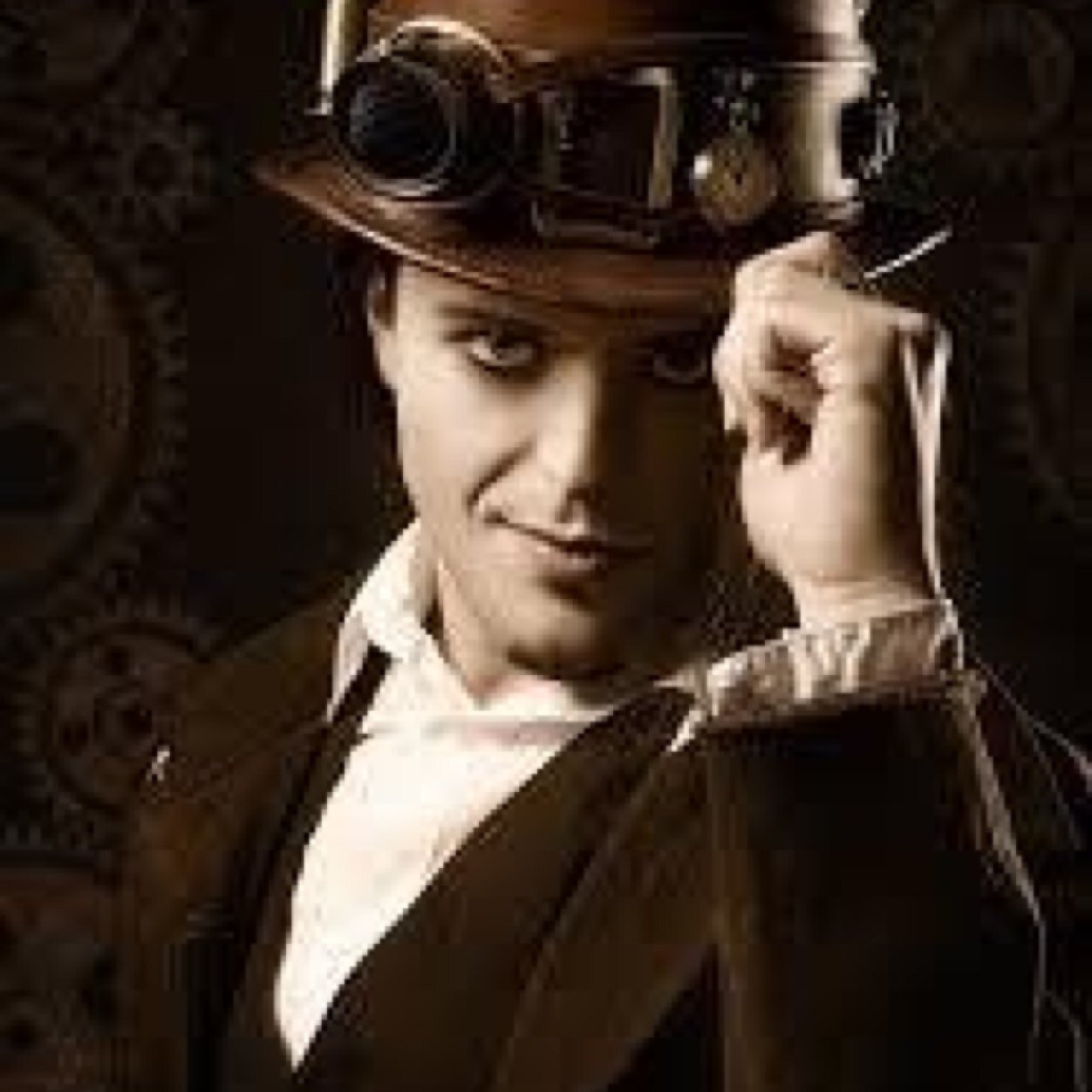 Nightmare_MrB's profile picture. The Boogeyman. Now, let the nightmares take hold. Taken by my lovely Lucy. @OnlyHalfHere_  (V.2) Teaching @FighterForHope how to love.  //Rp account.//