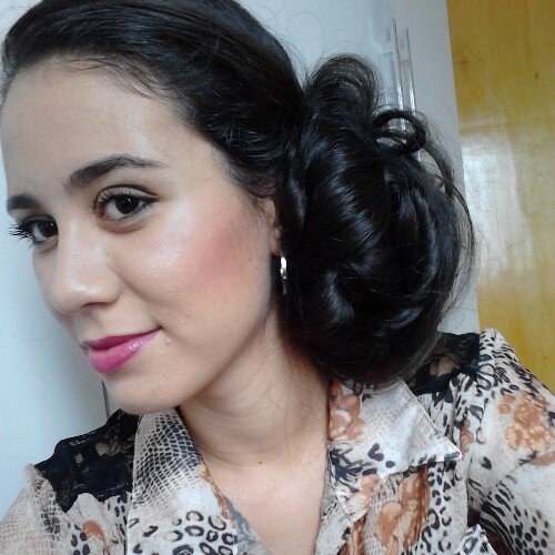 1.6 amo maquiagem, moda e fotografia! instagram: may_antunes...Visitem meu blog