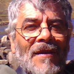 Fernando Julca. Comunicador y DBA. Me gusta la fotografía, el video, el trekking, escuchar blues y compartir un café contigo.