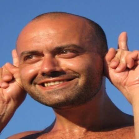 لا تعصى الله من اجل منتحب فقلب من تحب فى د من عصيت  ،،،،منه اللهمشرف