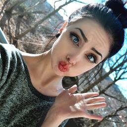 Hello(: ✯I'm Directioner, belieber, smiler, benziler, katycat, little black star, Selenator, brat, arianator, lovatic & mixer ❤✈☀
I LOVE my idols† ...