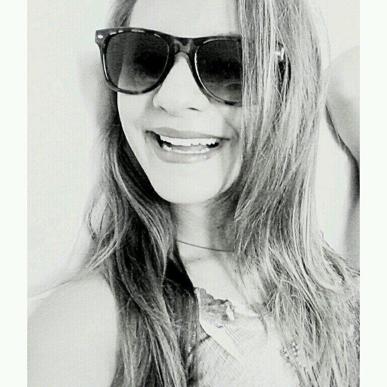 Vamos viver, vadiar, o que importa é nossa alegria ...
