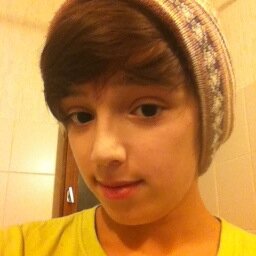 theajgamerstv's profile picture. Salut ma passion c'est les mangas,seigneur des anneaux,jeux video