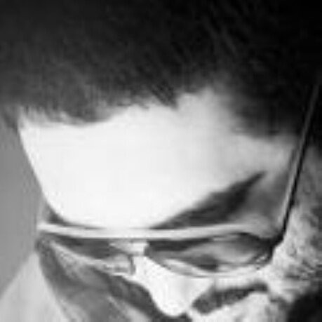 ‏اعششق الهلا ومحب للتشلسي واستمتع برؤيه ريال مدري وهاوي لتصوير افوتغرافي (( احفظ الله يحفظك ))