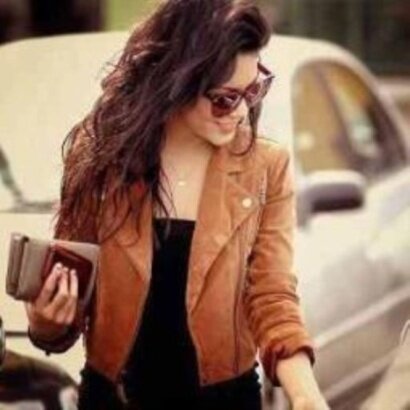 جآمعية ، مزآجيه ، مكرفة ، احيآنا نفسي _ .