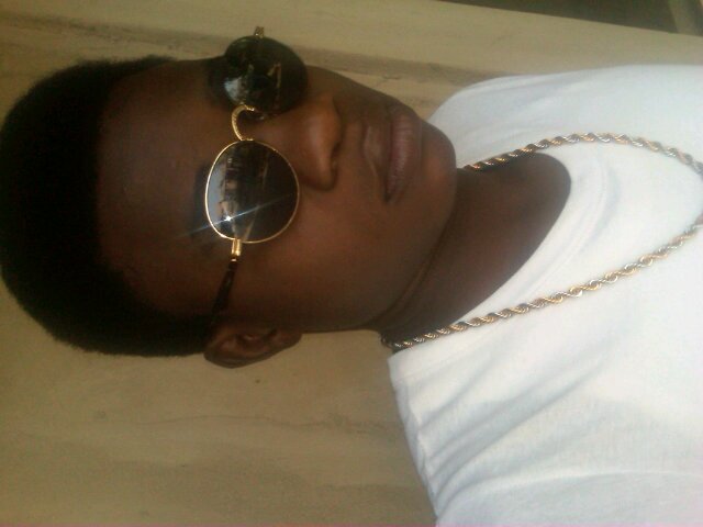 Stevensunday12's profile picture. Piken wea say him mama no go slepp na ofange fit am