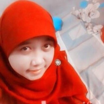 بي وعشقي لشعر الاستتاع به ..!