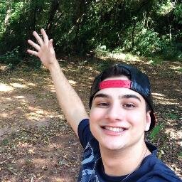 E quando chega a noite, eu espero o sono vim, porque nos meus sonhos, posso te ter perto de mim! @lucasferreiralp