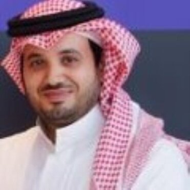 اُكتب لأعيش ، وألم لأتنفس ، وأحزن لأسعد و أبكي لأضحك وهكذا تدور.رُحى الأرض لتولد مشاعر وتدفن أُخريات.؛ طبيبة.، بتخصص جراحات القلب واأعيه الدمويه.