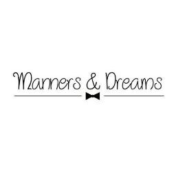Manners & Dreams is een inspirerende webblog die je op de hoogte houdt van alles wat de modebewuste madamoiselle bezig houdt.
xx. Daniëlle & Muriël