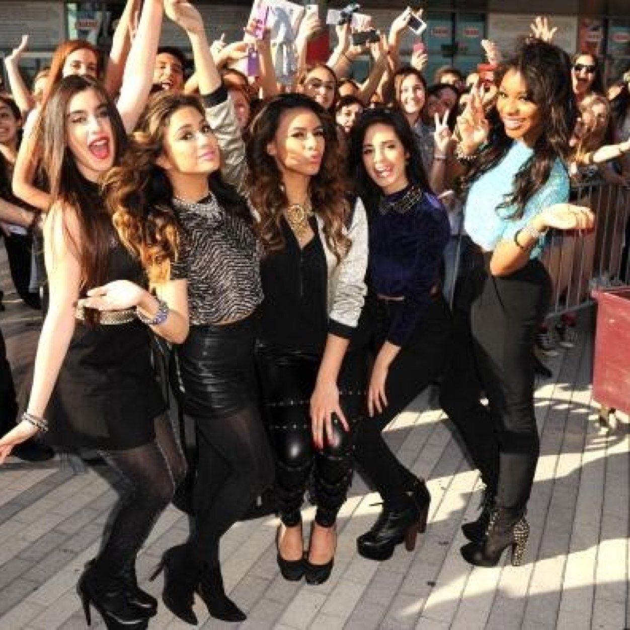 Forever1D5H's profile picture. 1D| 5H| Mes idoles, mes perfections. ❤ #Directioner #Harmonizer
