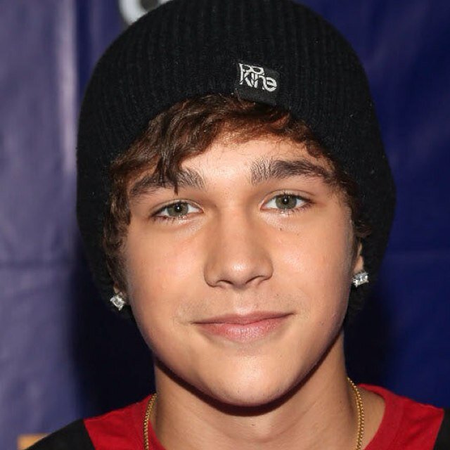 Been a mahomie from the start and we're here til the end. Haters gonna hate mahomies gonna love. Zach follows ✌