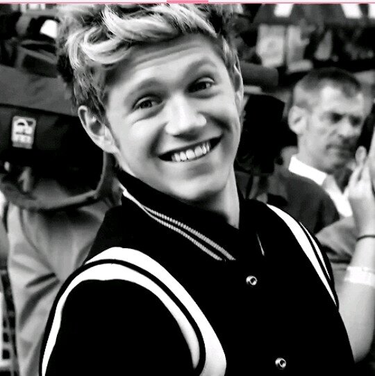 heyyy ^o^ please follow @Moments_only_1D and @best4Eveer


they definetly follow back^_^ I promise xx