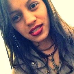 -  Quem Se Define, Se Limita '.