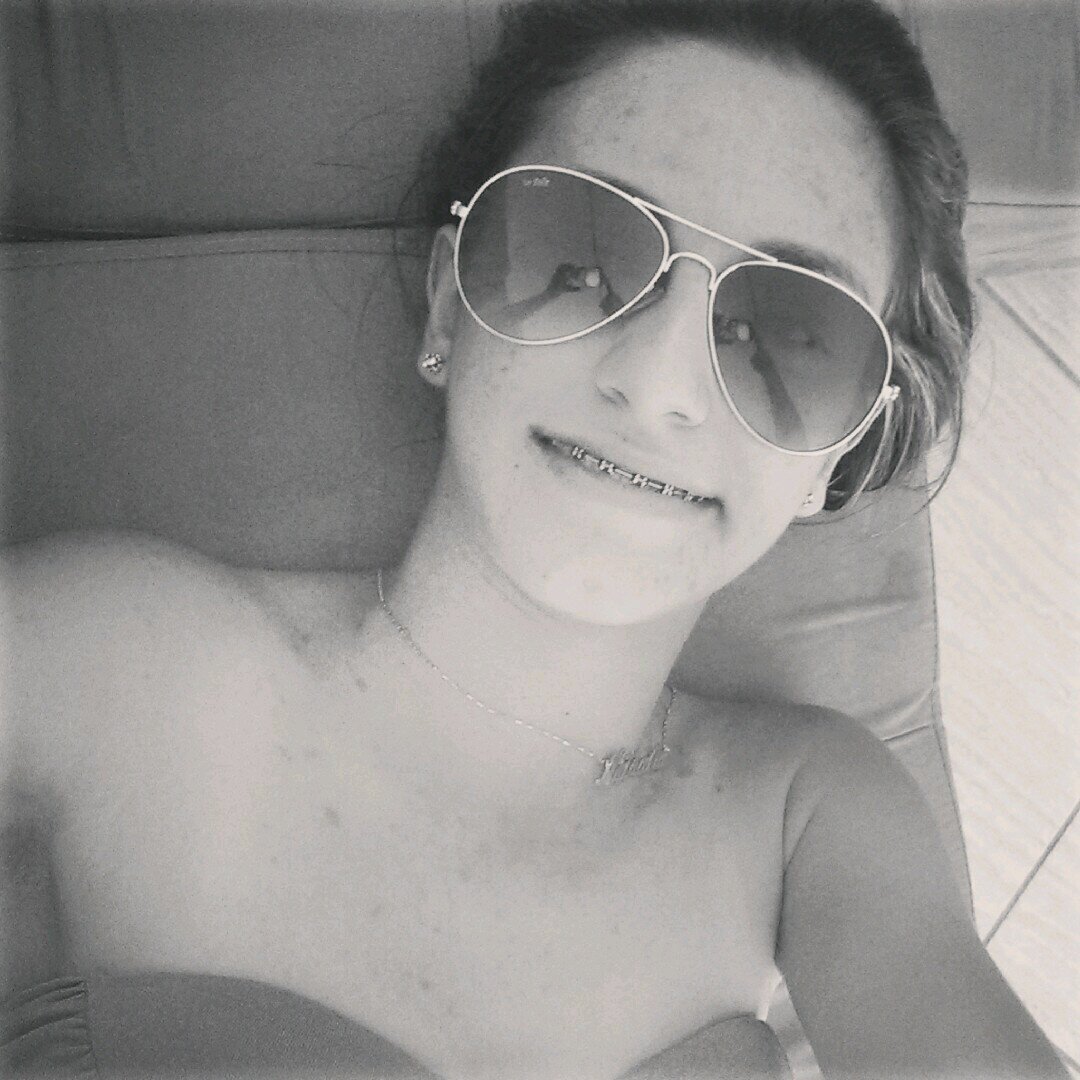 o seu sorriso vale mais que um diamante; se vooc vier comigo ai nois vamo adiante  ♫ 
http://t.co/wIwj1FWPDf