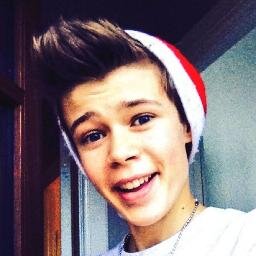 Benjamin Lasnier Follow me plz :( :