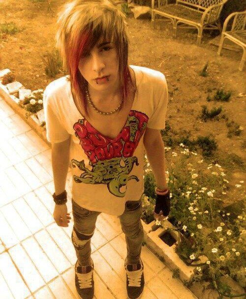 JeffyBear4's profile picture. i write music and i love being myself. I'm bisexual