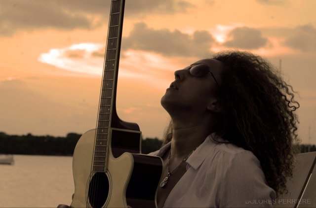 Cantante y Compositora Colombiana ya puedes descargar su Nuevo Album en itunes, amazon, google play...Nuevo https://t.co/vshsi0sQ9m