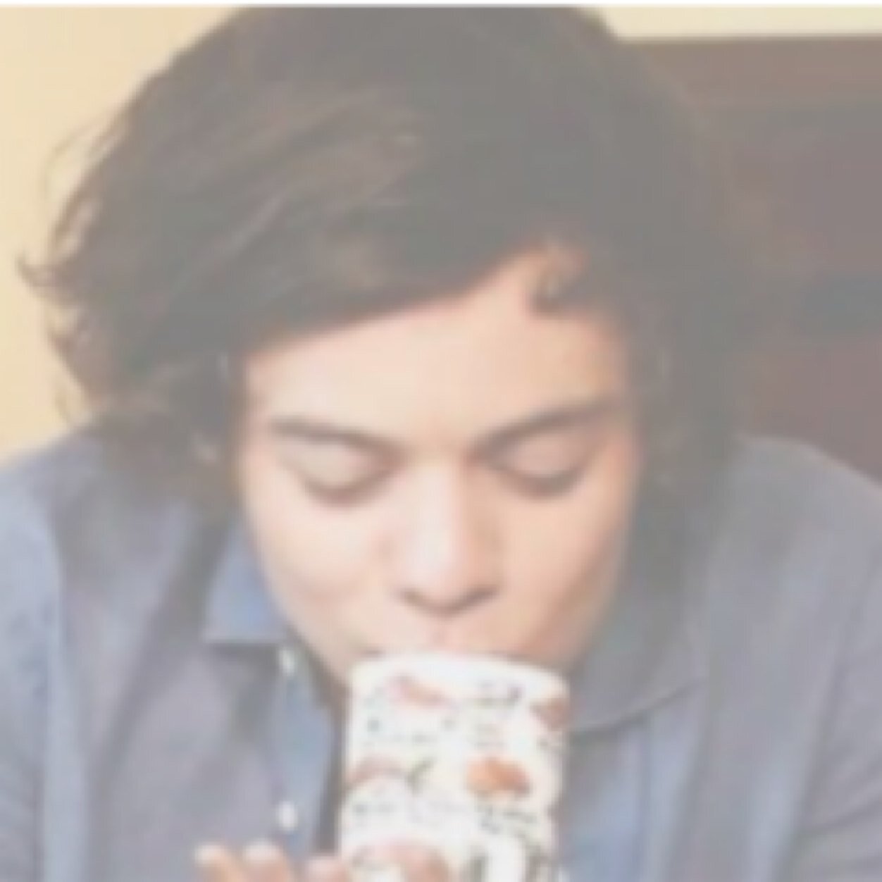 @hushzourry