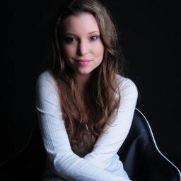 17,loves dancing and photography