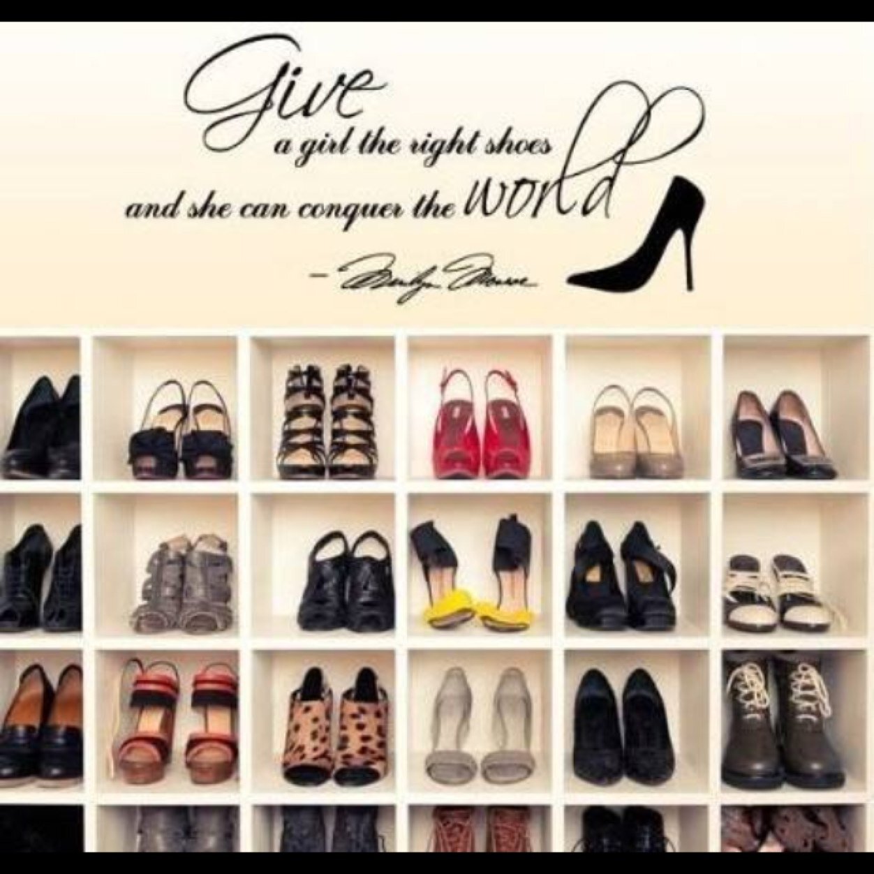 nicoleraebell's profile picture. 