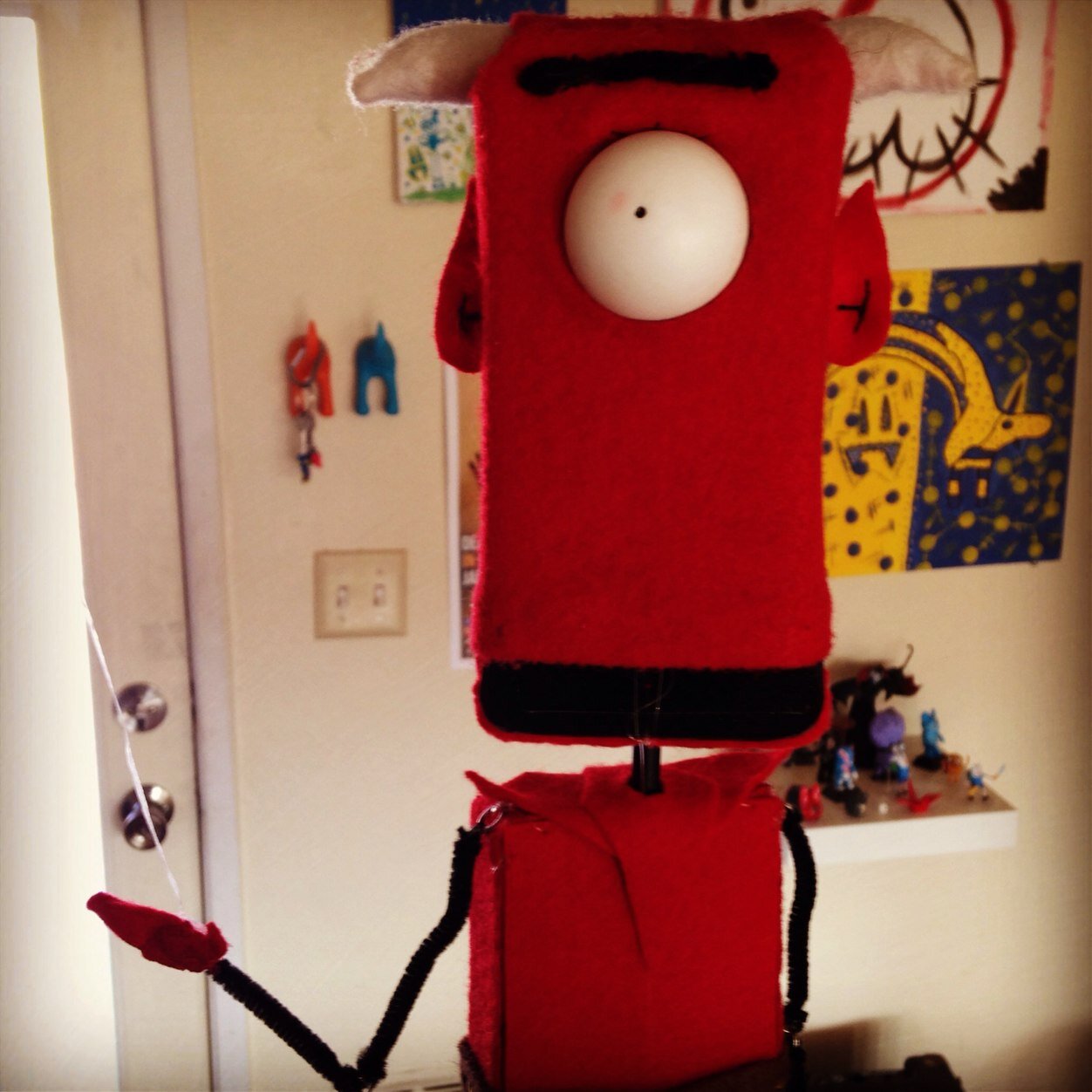 its_sherman's profile picture. I'm a puppet. I have forks. Follow me. Let's be friends.