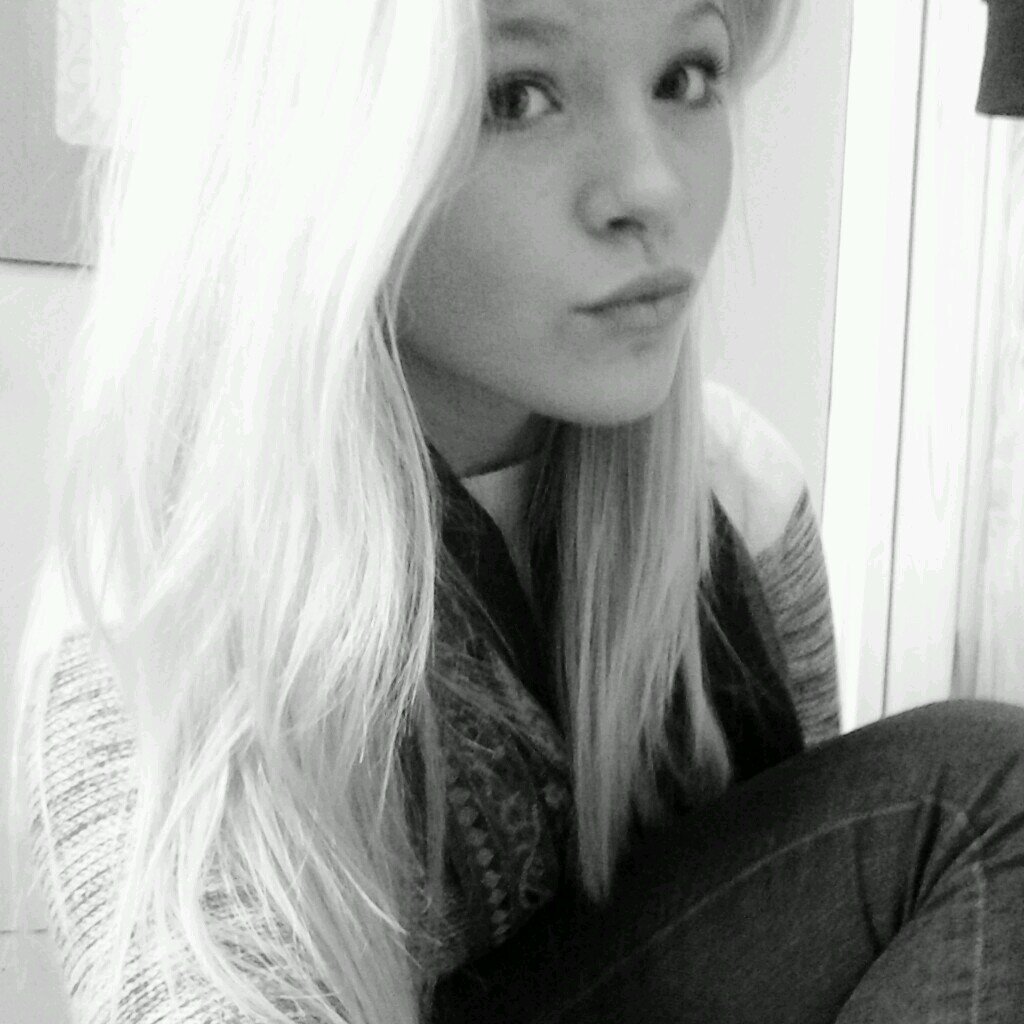 chloewoollard1's profile picture. 