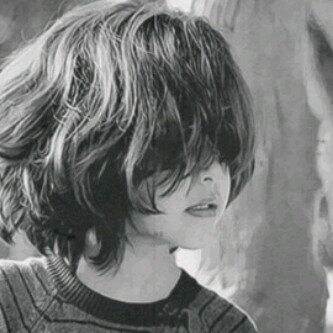 جميل ذاك الشخص الذي لا تحتار كيف تبدأ حديثك معه..)♡♡