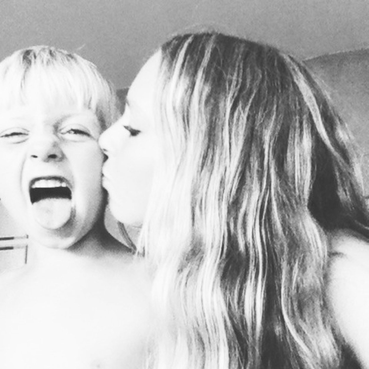 naaomiitjee's profile picture. *Houvanjee @MartDuijn ♡ *Hockey•HCC•MC4•V2B•13•gezellig gestoord•houvanjeex ♡ Altijd gezellig met mijn meisjes '♡ ^^