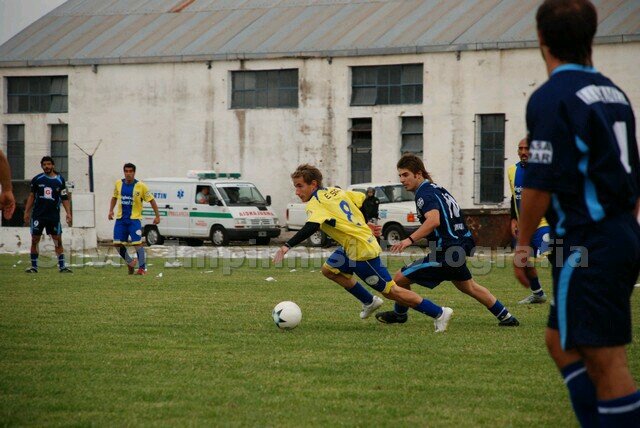 juliosanmiguel1's profile picture. @ juliosanmiguel1
Profecion: Futbolista
Posicion: Volante Ofensivo 
Club: Once Tigres
Torneo Argentino B