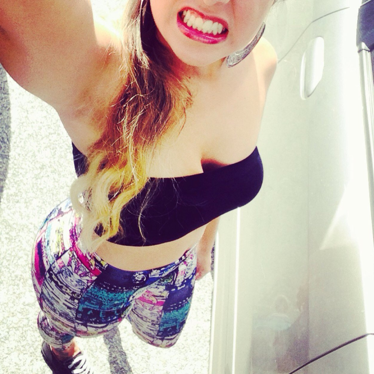 Chostylady's profile picture. Imagina lo loco que seria ser feliz todos los dias, cada minuto con todos sus segundos.