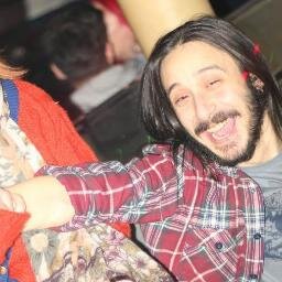 Her iki kişiden biri değilim.