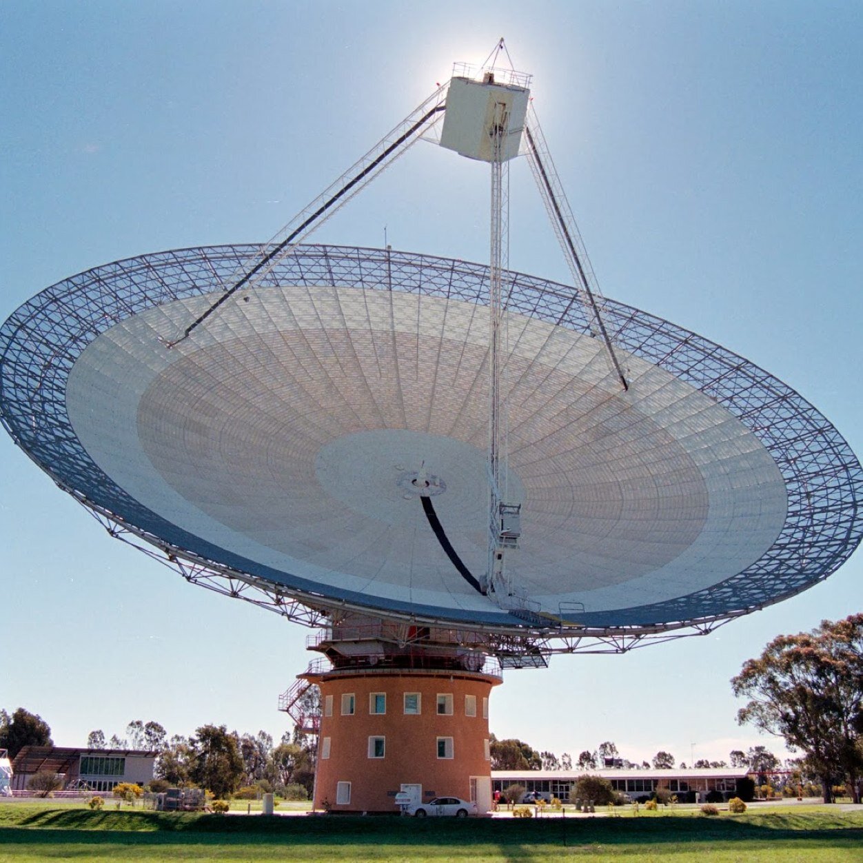 Learn more about the iconic and Heritage Listed radio telescope observatory managed by @CSIRO - Australia’s National Science Agency. Follow @CSIRO & @CSIRO_ATNF