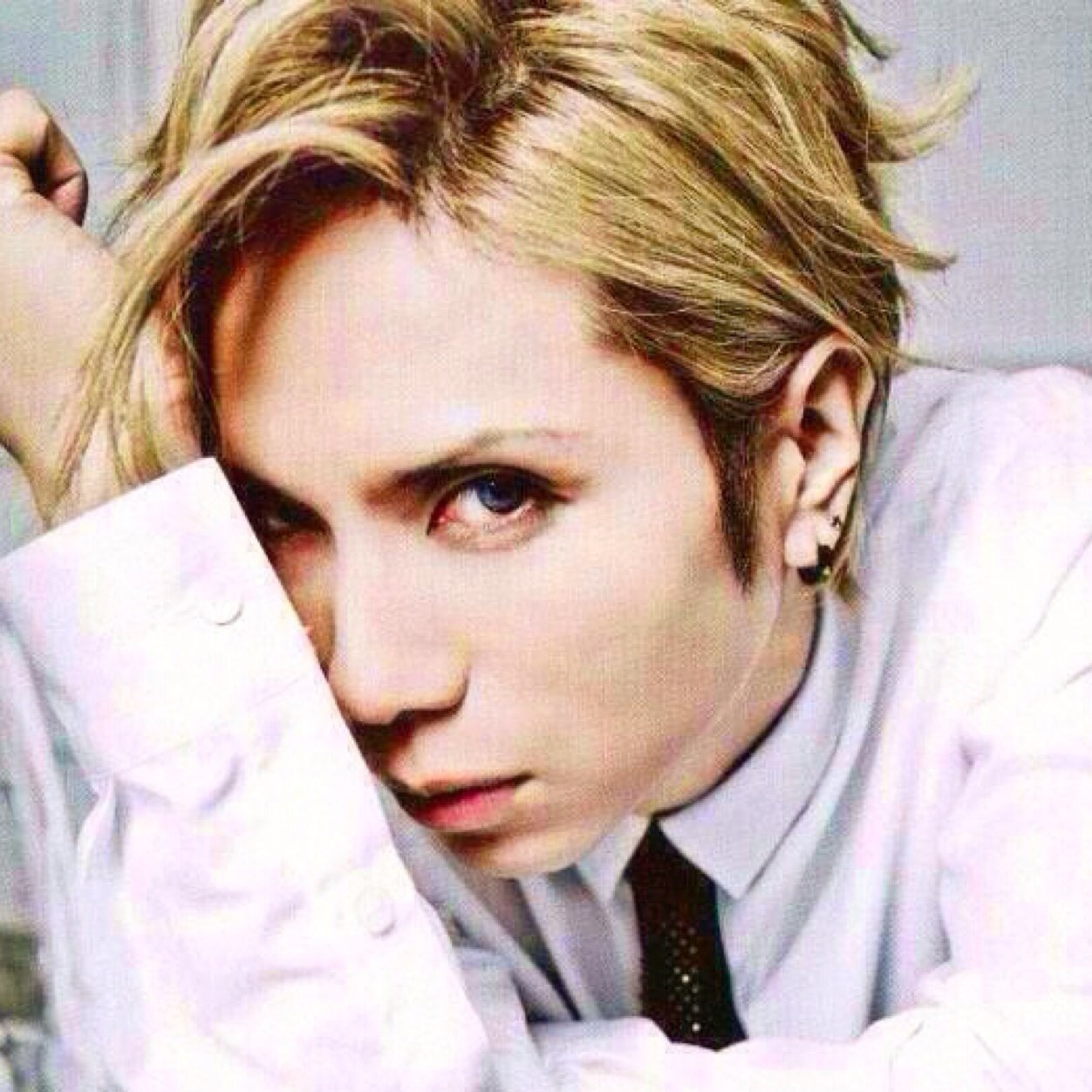 Laplaces_Demon_'s profile picture. アバラ骨、hyde、yasu愛。
相互フォロー100%