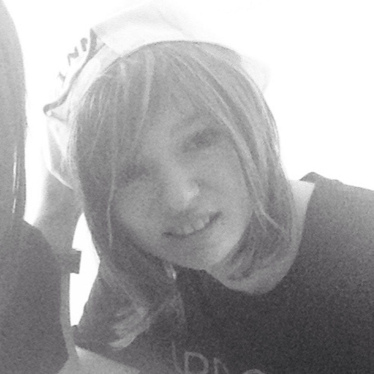 Magicalbutt2804's profile picture. Sup i follow back