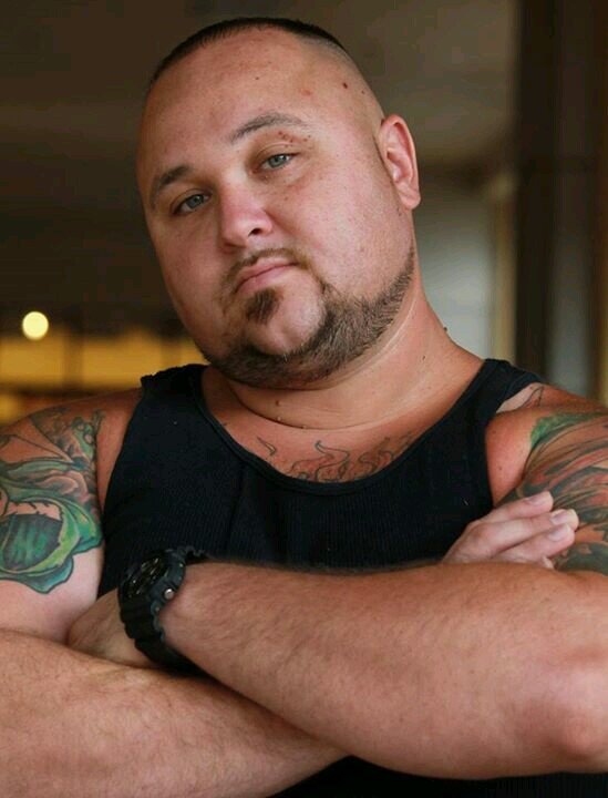 THE GANGSTER AND THE GENTLEMAN
Actor info page for Garrett Justin Grioua
Work history includes
Burn Notice, The Glades, Iron man 3 and South Beach Tow