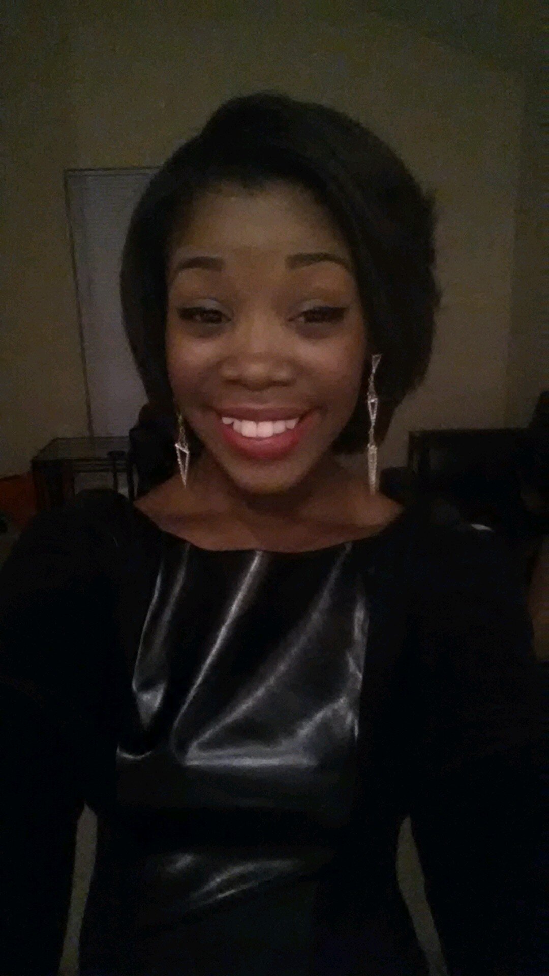 ☆ Life has just begun and I plan on living it up. NoRegrets★freshman psych major at UIUC17. ♫ follow me yeah?