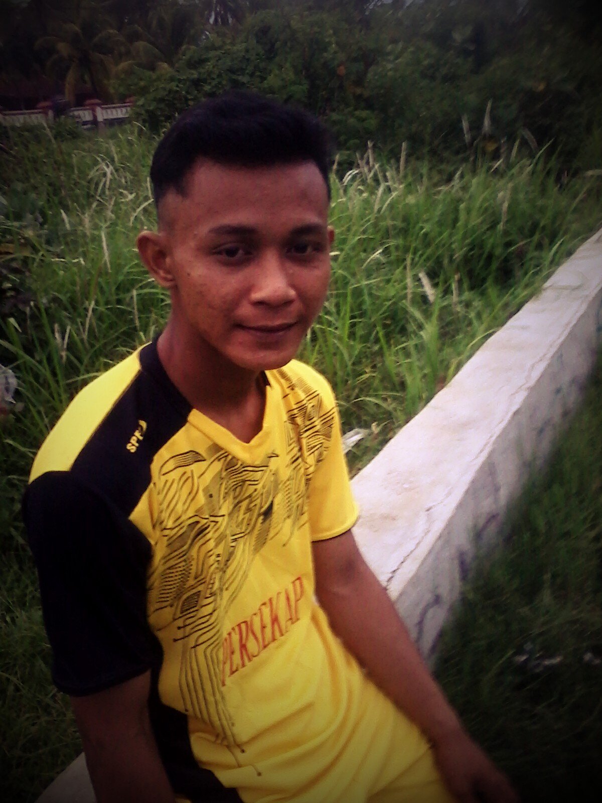 LeeRone1's profile picture. Kalau Aku bisa memimpikannya, Aku pun bisa melakukannya
harus bisa menjadi seorang yang multitalenta.
low udah putus ga mau di ajak balikan