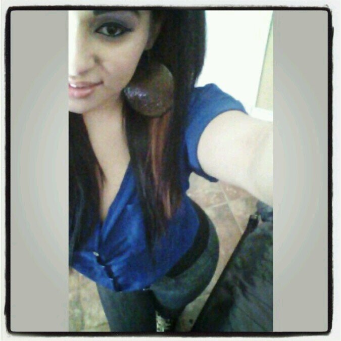KIK: _ViciousBeauty mommy to americe rose.
20. Single.Pisces.♥