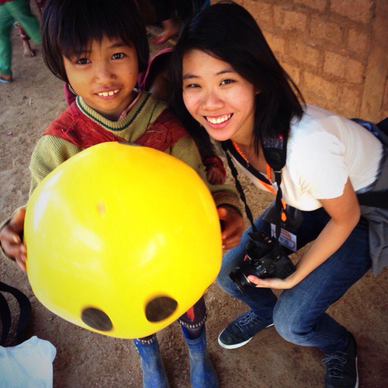 cheeekit's profile picture. turn that frown upside down.