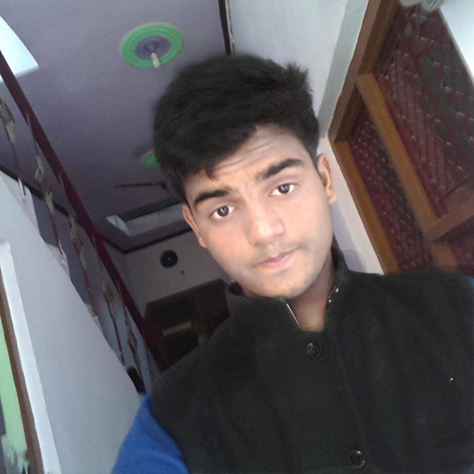 ♥studying,football ,sleeping my hobbiies follow me i will follow back...♥♥