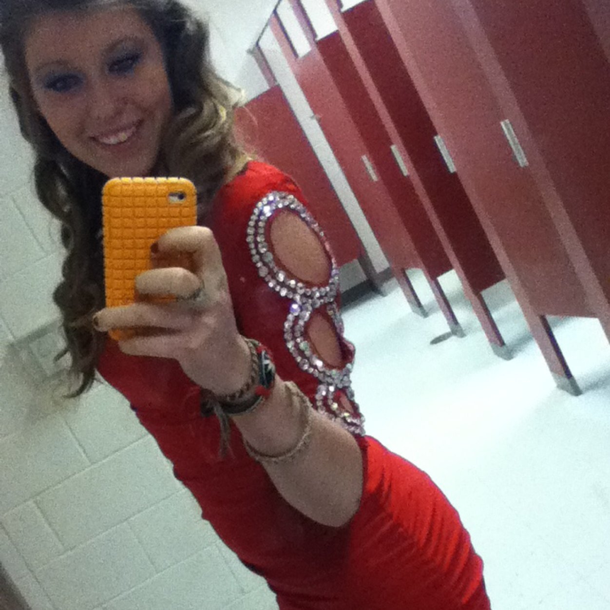 I'm 16; I'm a #Junior at Gilmer County High School. #TeamTaken  #TeamFollowBack #FollowMe