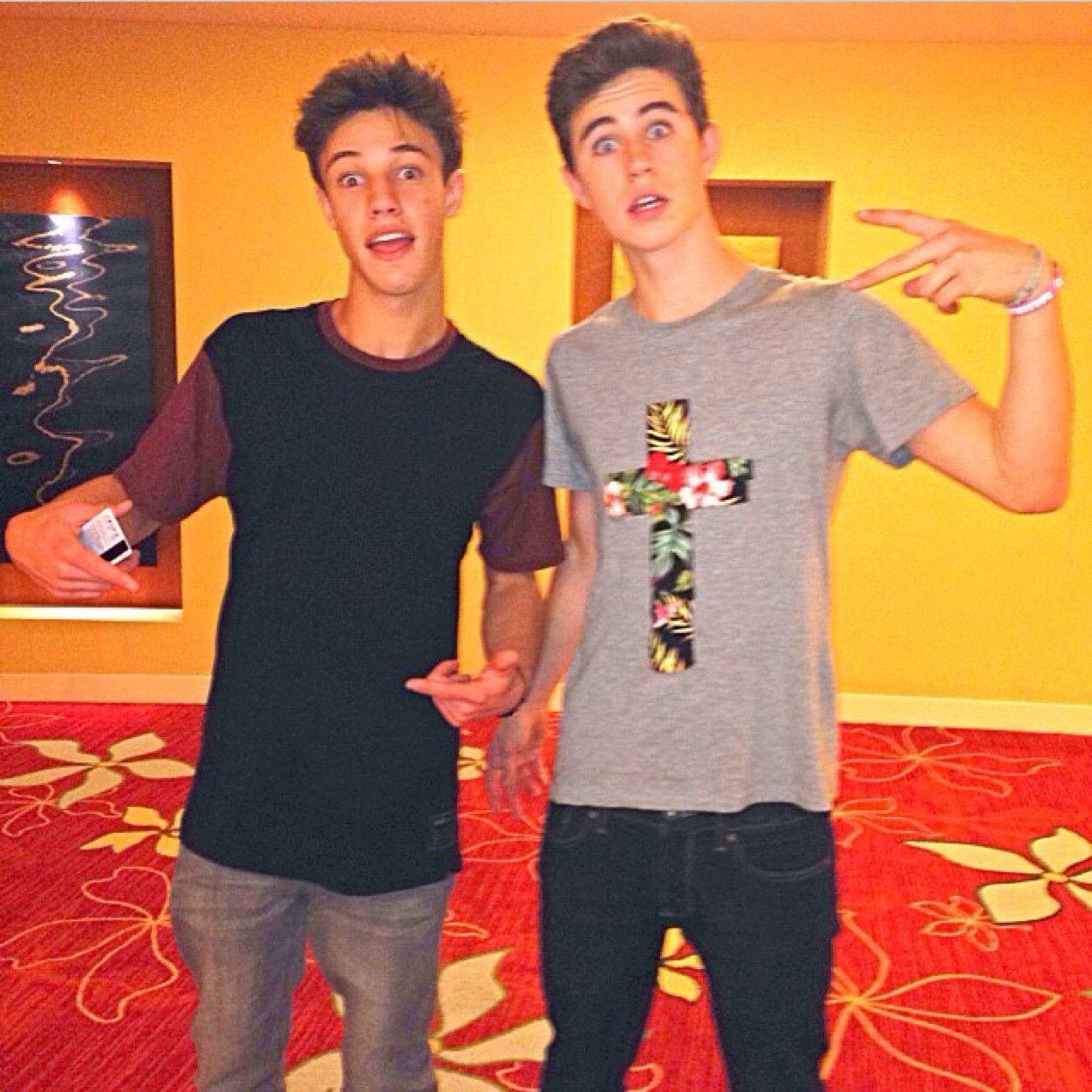 MAGCON TO DALLAS • 0/9