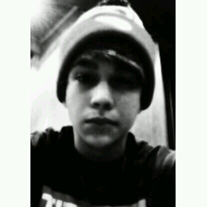 My dream is to meet @AustinMahone . He Followed on 11/16/13