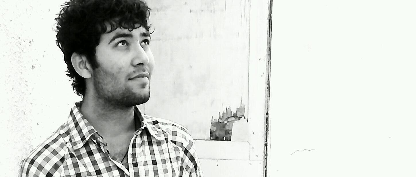 Cricket¦Sachin¦Lata Didi¦Kishore da¦Sonu nigam¦SRK¦Hrithik¦ARK¦ Piano player (somewhat),bathroom singer,emotional,kind-hearted,tough exterior but soft inside.