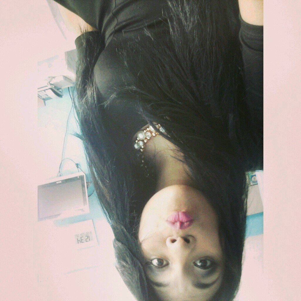 Soy mas tweets que persona, conoceme.  Instagram: heyvillanueva