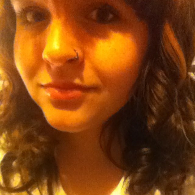 I'm a singer. I'm a huge Trencher and Potterhead and I love Mike Ayley, Ian Casselduck, Matt Webb, Josh Ramsay and TONY PERRY! :D Also @kevvy follows me! :DD