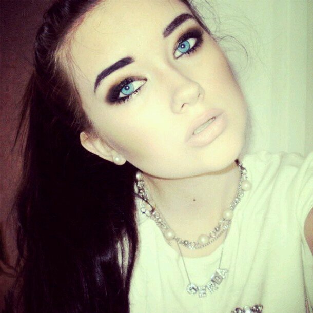 ♡ ♡ ♡ ♡ hai hai hai! if your girly F O L L O W! ♡ ♡ ♡ ♡