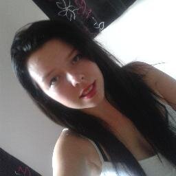 Message me 
I follow everyone back :) 
plus if u have a tumblr add me http://t.co/0EJDg5plhX.