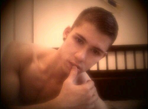 19.Simpatico, Belieber boy, Directioner, HARRY and NIALL mis favoritos ;)